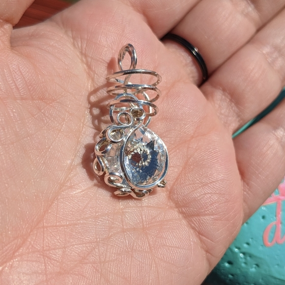 .925 Sterling Silver Crescent Moon Pendant Sparkly Artisan Spiral Beautiful - Picture 7 of 17